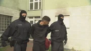 Scene from Spezialeinheit für Deutschland _ Die Bundespolizei Episode - Intensivtäter im Visier