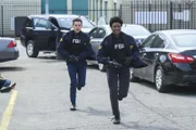 Special Agent Stuart Scola (John Boyd, l.); Special Agent Tiffany Wallace (Katherine Renee Turner, r.)