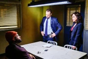 (v.li.): Derek Gaines (Bugs), Donnie Wahlberg (Danny Reagan), Marisa Ramirez (Maria Baez).