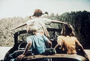 (v.li.): Pär Sundberg (Tommy), Inger Nilsson (Pippi Langstrumpf), Maria Persson (Annika).