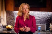 Über den Besuch von Jack Crawford, der Informationen über ihren Patienten Dr. Hannibal Lecter möchte, ist Dr. Bedelia Du Maurier (Gillian Anderson) sehr überrascht.