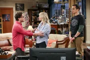 "The Big Bang Theory", "Die Entscheidungsfindungs-Verwirrung." Ein neuer Film ist in den Kinos angelaufen und die Freunde wollen ihn gemeinsam sehen. Dabei kommt es jedoch zu einigen Unstimmigkeiten, denn jeder will etwas Anderes. Nur Leonard gibt immer nach und hat keinen eigenen Standpunkt. Nach einer Diskussion mit Penny beschließt er, sich zu ändern und von nun an für seine Wünsche einzutreten. So will er in Zukunft an einer Plasmaphysik-Studie arbeiten. Inzwischen könnte Raj außerirdisches Leben auf einem Planeten entdeckt haben.Im Bild (v.li.): Johnny Galecki (Leonard Hofstadter), Kaley Cuoco (Penny), Jim Parsons (Sheldon Cooper).