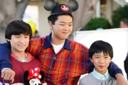 Forrest Wheeler (Emery Huang), Hudson Yang (Eddie Huang), Ian Chen (Evan Huang).