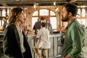 Cobie Smulders (Dex Parios), Jake Johnson (Grey McConnell).