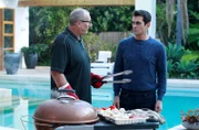 L-R: Jay Pritchett (Ed O'Neill), Phil Dunphy (Ty Burrell)