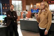 Timothy McGee (Sean Murray, l.); Ellie Bishop (Emily Wickersham, r.)