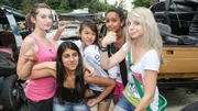 Heute macht die Mädchen-WG Selbstverteidigungstraining. Von Links: Alina, Hilla, My, Feli und Alina