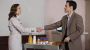 Brennan (Emily Deschanel) lernt bei ihren Ermittlungen in einer Nervenheilanstalt Dr. Phillip Womack (Henri Lubatti) kennen. Sie ahnt nicht, dass er gar kein Arzt ist...