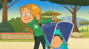Marine freut sich: Das Bruder-Projekt läuft! Noch schläft das ausgeliehene Baby.