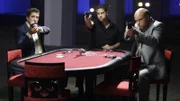 Die Pokerrunde wird für die Gangster zur Überraschung, als (v.l.) Wolfe (Jonathan Togo), Delko (Adam Rodriguez) und Det. Tripp ( Rex Linn) ihre Waffen ziehen...