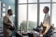 Calvin Atkins (Geoffrey Owens, l.); Special Agent Dwayne Pride (Scott Bakula, r.)