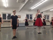 Valentin in seiner Ballettklasse