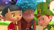 Fridolin (re.) verrät seinen Freunden Luzio (Mitte) und Pinocchio (li), dass es einen Hausaufgaben-Zwerg gibt.