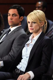 Det. Lilly Rush (Kathryn Morris, r.) soll vor Gericht gegen Moe Kitchner aussagen. Det. Scott Valens (Danny Pino, r.) begleitet sie zur Verhandlung.