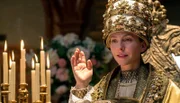 Ilsebill (Katharina Schüttler) fast am Ziel ihrer Wünsche: sie ist Papst.