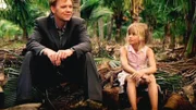 Miami-Detective Horatio Caine (David Caruso) spürt die verschollene Sasha (Jenna Boyd) auf. Das Mädchen ist dem Mörder entkommen und jetzt Kronzeugin.