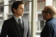 L-R: Neal Caffrey (Matthew Bomer) und Mozzie (Willie Garson)