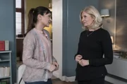 Yasmin Meckel (Sophie Dal, l.); Isabel von Brede (Sabine Postel, r.)