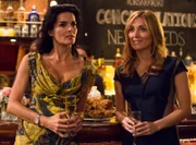 Jane Rizzoli (Angie Harmon, l.) und Maura Isles (Sasha Alexander, r)