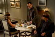 L-R: Sabrina Drake (Francie Swift), Harold Finch (Michael Emerson) und Daniel Drake (Mark Pellegrino)