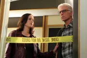 Jorja Fox (Sara Sidle), Ted Danson (D.B. Russell).