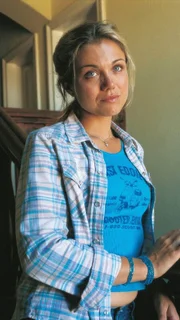 Tess Silverman McLeod (Bridie Carter)