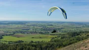 Der Hesselberg ist schon lange ein beliebter „Fliegerberg“. Weiteres Bildmaterial finden Sie unter www.br-foto.de.