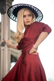 Christina Braithwhite (Abbey Lee)