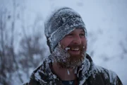 Kaleb Rowland hofft, ein paar Schneehühner zu fangen, um den Speiseplan seiner Familie abwechslungsreicher zu gestalten. (National Geographic/Simeon Houtman)