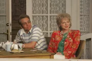 Ted (Josh Radnor) und Karen (Laura Prepon) als Rentner gemeinsam Bridge spielend auf der Veranda? Nein, danke!