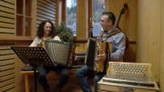 Musikunterricht im Stoanineum, Schülerin Elisabeth Pichler mit Lehrer Harald Willingshofer.