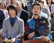 Emery Huang (Forrest Wheeler, l.); Eddie Huang (Hudson Yang, r.)