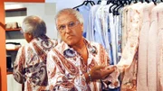 Walter Andreas Müller als Modedesigner Bela 2003.