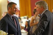 Kelly Severide (Taylor Kinney, l.), Benny Severide (Treat Williams). Die Verwendung des sendungsbezogenen Materials ist nur mit dem Hinweis und Verlinkung auf TVNOW gestattet.