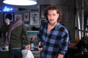 David (Diego Carlos Seyfarth) leidet mit Tobias (Patrick Müller, hinten) und macht Jessica einen Strich durch die Rechnung.