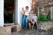 Alisha mit Ihrer Familie.