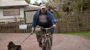 Schalke-Fan Willy (62) hat das Fahrrad repariert