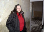 Sabine (68) und ihre Tochter Evelyn haben sich ganz schön was vorgenommen.. Ihr Haus muß fast komplett saniert werden.