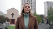 Mariella Gittler vor der Heldenkapelle in Sarajevo.