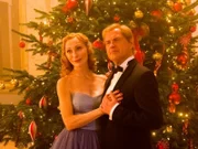 Hausfrau Gundula träumt von einem luxuriösen Weihnachtsfest mit ihrem Atemtherapeuten, Herrn Mussorkski. Sie ist verliebt.