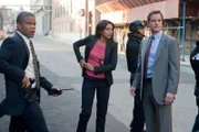 Sharif Atkins (Clinton Jones), Marsha Thomason (Diana Barrigan), Tim DeKay ( Peter Burke)