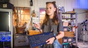 Im HQ sind die Computer verschwunden. Kira (Ronja Levis) wittert ein Rachemotiv.