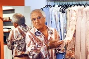 Walter Andreas Müller - Tausend Gesichter, Comedy Highlights II: Lüthi und Blanc, Walter Andreas Müller als Modedesigner Bela
