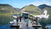 Buschflieger – Abenteuer am Himmel Kanada. Sie fliegen in Gebieten, in die kaum jemand vordringt, und landen mit ihren Wasserflugzeugen auf spektakulären Seen in der nahezu unberührten Natur Kanadas.