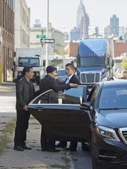 (v.l.n.r.)  Scarface (David Valcin); Carl Elias (Enrico Colantoni); John Reese (Jim Caviezel)