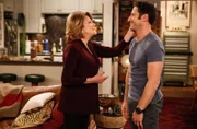 Judy (Linda Lavin, l.); Josh (Mark Feuerstein, r.)