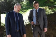 Detective Thomas "TJ" Jaruszalski (Corey Stoll, l.) und Detective Rex Winters (Skeet Ulrich)