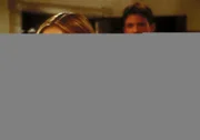 Buffy (Sarah Michelle Gellar, l.) kennt Rileys (Marc Blucas, r.) Geheimnis ...
