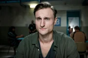 Ein guter Freund und Kollege: Sunnys Partner Kuba (Oleg Tikhomirov) befragt die Gefängnispsyhologin Tina Kullmann.