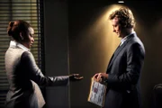 L-R: Madeleine Hightower (Aunjanue Ellis), Patrick Jane (Simon Baker)